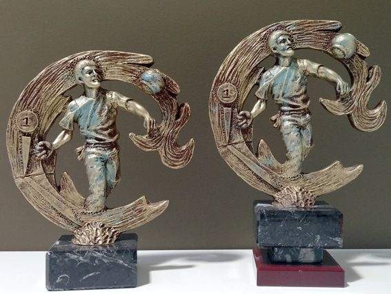 T24209-2  / FIGURA DEPORTIVA-PELOTA MANO