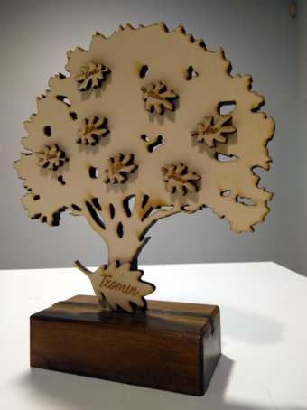 TM004-1 / TROFEO ARBOL DE MADERA CON HOJAS